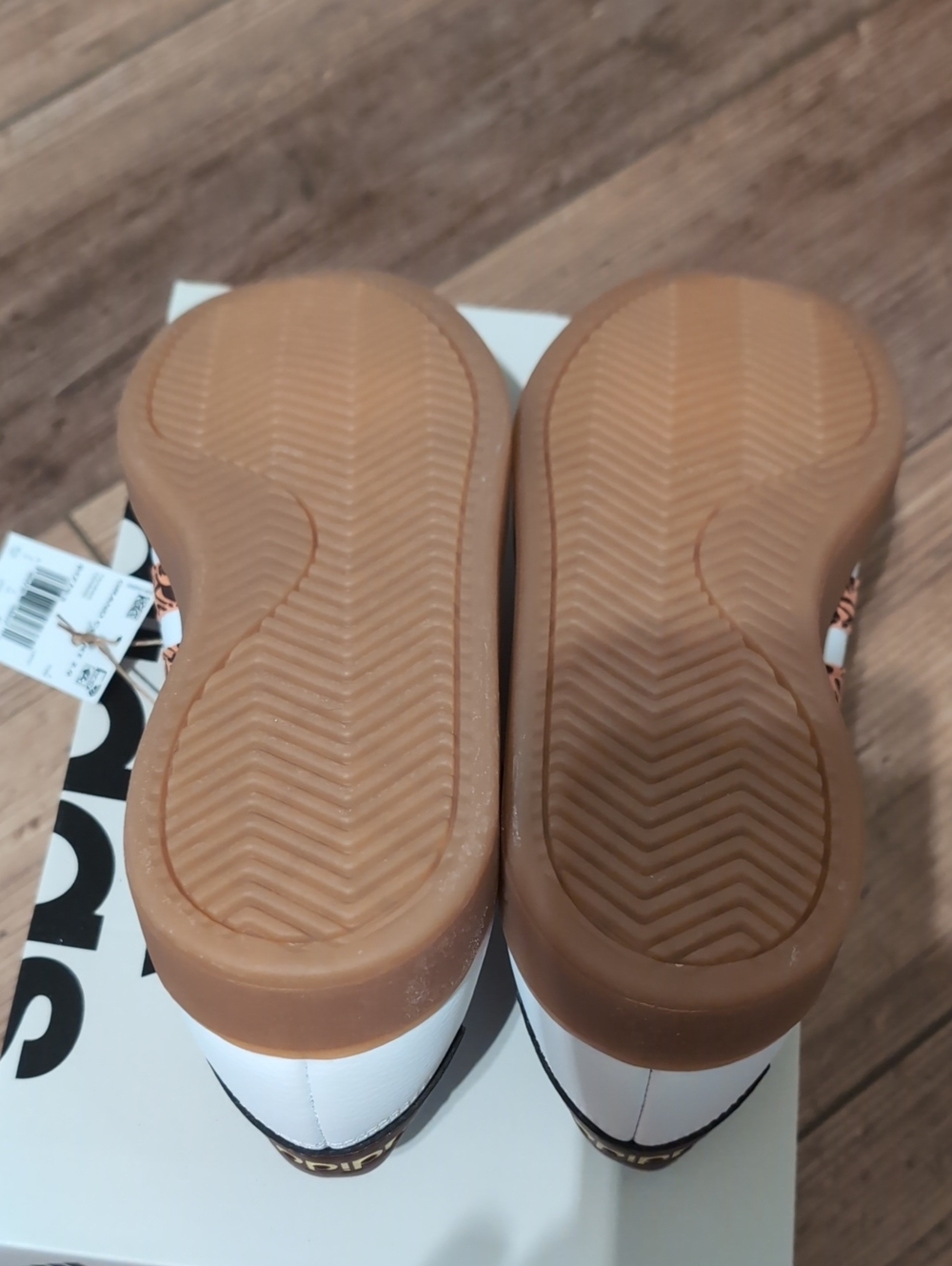 Adidas White Sneakers with Leopard Stripes and - Picture 5 of 7
